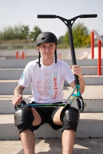 IVS Journey 3 Jamie Hull Stunt Scooter Neo Black