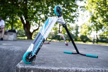 IVS Journey 3 Jamie Hull Stunt Scooter Raw Teal