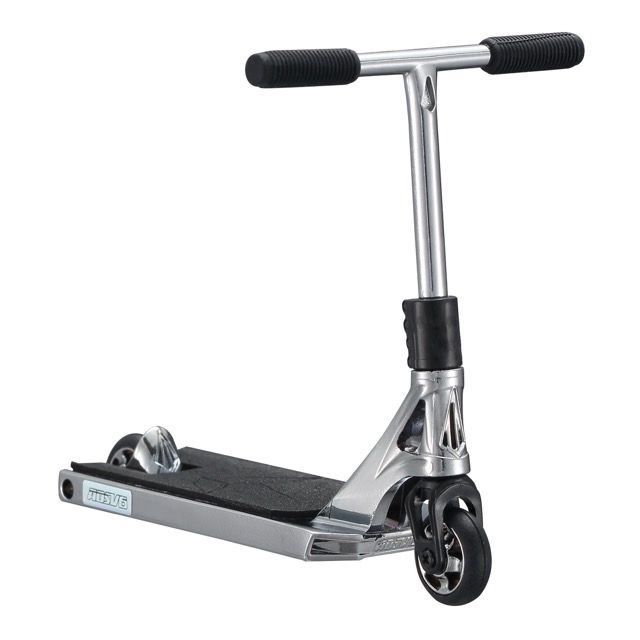 Blunt AOS V6 Finger Scooter Chrome