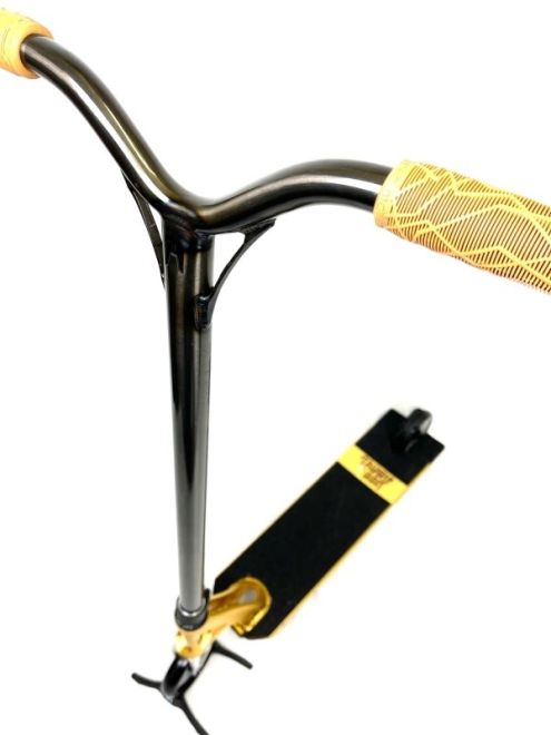 Blunt AOS Dynasty V2 Custom Scooter