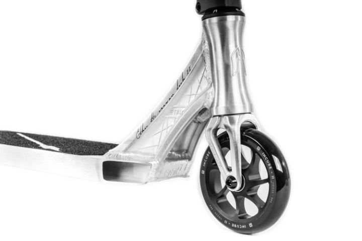 Ethic Erawan V2 "M" Stunt Scooter Brushed