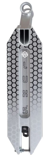 Striker Lux Five 470 Deck Silver