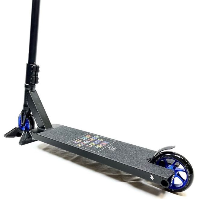 UrbanArtt Sprawl Trianon Custom Scooter