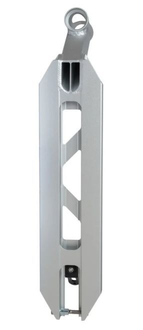 Striker Lux 490 Deck Silver